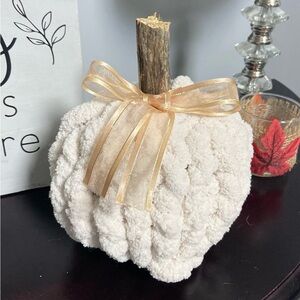 Autumn Harvest Knit Pumpkin-ivory